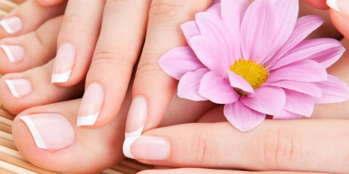 Manikür, pring, 10 dk masaj - Manicure, print, 10-minutes massage.